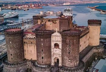 那不勒斯+新堡+国立考古博物馆+维苏威火山+庞贝古城考古遗址【包车服务+行程自由】