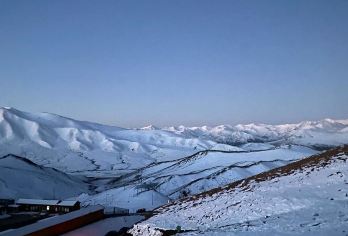 拉脊山+塔尔寺半日游【上门接送/纯玩无购物/8人小团】【1，达人带队，精选线路，深度体验，创新玩法，贴心管家，摄影帮手，路上美景随走随停！】