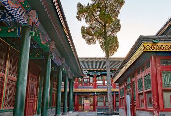 北京恭王府半日游【含票+讲解】 随时可订拼团/可选私家团【[老炮导游]持国家颁发导游证书，多年精讲经验让您耳目一新！】