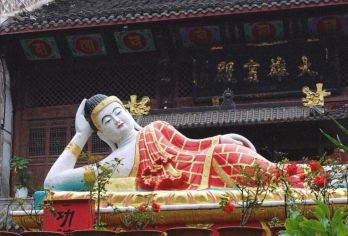 四川自贡仙市古镇+盐业历史博物馆+燊海井包车一日游可英文服务【从盐业历史博物馆的千年智慧，到燊海井现场的古法制盐，再到仙市古镇的盐运码头风情】