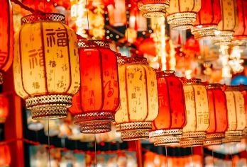 韶关出发包车10小时一日游|快速打卡丹霞山+南华禅寺双线游【丹霞赤壁映禅钟，韶州一日阅乾坤。韶关站可接】