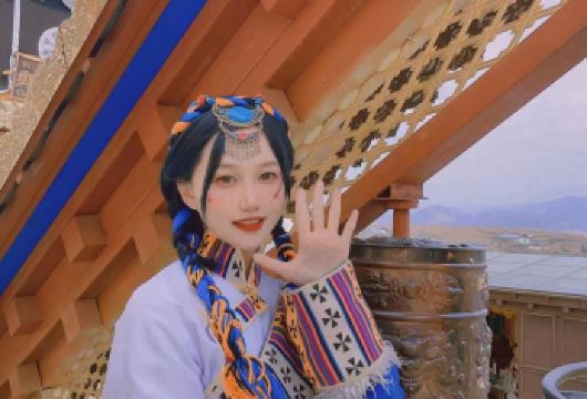 香格里拉+松赞林寺一日游｜真纯玩｜土司宴｜大经幡｜回程高速【经典景点：虎跳峡、和谐塔中塔、松赞林寺、网红大经幡】