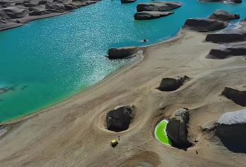 翡翠湖+乌苏特水上雅【包车游】【1，达人带队，精选线路，深度体验，创新玩法，贴心管家，摄影帮手，路上美景随走随停！】