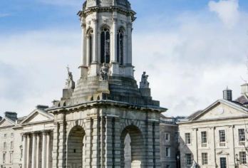 爱尔兰莫赫悬崖+巴伦+戈尔韦一日游/行程可调-悦享旅途【精选热门景点，高效游玩不走回头路，深度了解文化内涵，贴心服务保障，轻松享受旅程，性价比超高的旅行。】