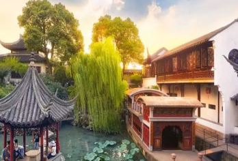 【私家团】拙政园+狮子林3H文史大咖深度精讲含门票耳机【[深度解读]细品拙政园《闲居赋》的隐逸哲学，破译狮子林假山群“九狮暗语”】