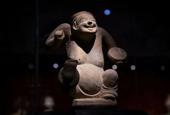 成都博物馆【拼团/包团人工讲解+耳麦+自行预约门票】【拼团：下单后表示收到订单，不代表能发团成功，若未能成功，客服会协助退款退单.】