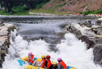 石家庄出发平山大峡谷漂流1日【含往返车费+漂流门票+保险+头盔救生衣+淋浴，纯玩】
