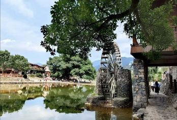 南靖云水谣景区加厦门大学包车一日游【私人定制包车服务，全程时间充足，轻松自由行线路，家人般的接待精致小团专属服务】