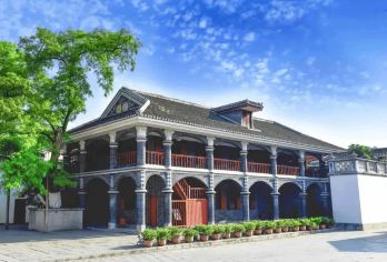 遵义会议会址+乌江寨包车一日活动【上门接送+纯玩】【“上午叩响历史之门，下午荡舟山水之间，入夜沉醉光影之梦”，兼顾革命教育与休闲度假，适合深度体验】