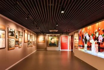 文昌纯玩一日跟团游+宋氏祖居（宋庆龄陈列馆）+外观航天发射场【[精华景点]宋氏祖居，石头公园，椰子王国，东郊椰林，外观航天发射场】