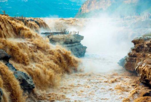 山西黄河壶口瀑布旅游区+王家一日游丨可选含餐 导游+讲解【壶口专线导游讲解晋商文化，壶口文化历史故事。】