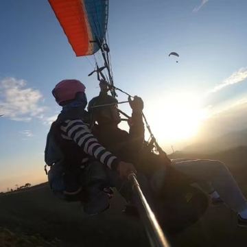 广西六景霞义山滑翔伞【赠送拍摄+专业教练】