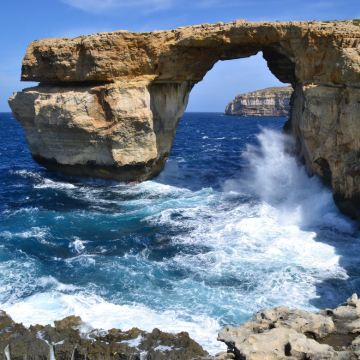 马耳他圣阿加莎塔+大力水手村+梅尔哈+布拉塔梅尔湾一日游