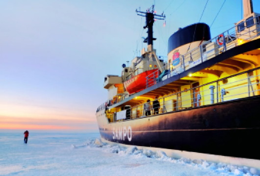 罗瓦涅米出发！破冰船+冰雪城堡，一日征服冰海与梦幻冰城！【全程中文司导，包车10小时服务】