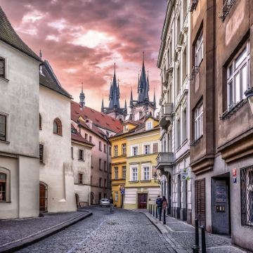 捷克布拉格-利托米什尔城堡-圣母升天教堂-圣巴巴拉教堂包车游