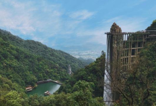 韶关乳源云门山+过山瑶风情园一日游【私家小团上门接送】【私家旅行：一单一团，不拼客，行程灵活可调； 品质服务：5座/7座车上门接送，专职司机护航】