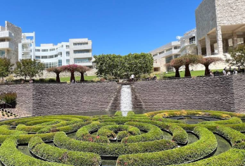 美国洛杉矶比佛利山+灰石豪苑+罗迪欧大道+圣莫尼卡海滩一日游【10小时包车出行·可协商合理安排时间】