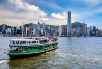 香港深度游｜包价值$168山顶缆车套票(优先登车)港式下午茶【包含价值$168山顶缆车（优先登车）及摩天台428门票及乘坐天星小轮 专业资深导游讲解（提供无线讲解器）九龙半岛及香港历史及文化， 提供豪华冷气巴士接送 品尝地道港式下午茶】