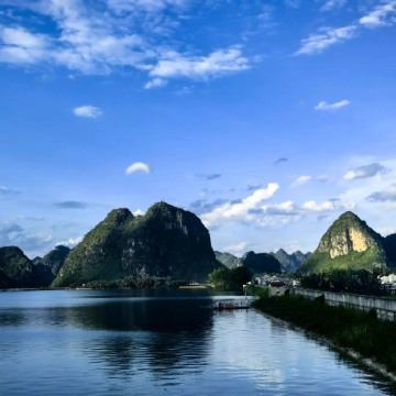 百色鹅泉/渠洋湖/通灵/古龙山+德天瀑布【部分门票需自理】