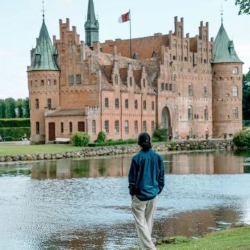 丹麦哥本哈根往返-欧登塞-安徒生故居-伊埃斯科城堡-包车精选