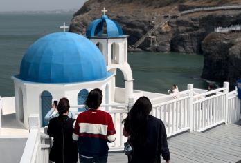 大连网红环海一日游【通往大海的阶梯|断崖白色教堂打卡拍照】【打造大连网红打卡路线、小众打卡点，适合小众人群，专车专线，市区接送，私家团一对一司机服务】