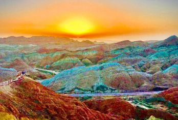 兰州水墨丹霞半日游【含门票、观光车+私家团+上门接】【私家团、高品质真纯玩，含门票、观光车】