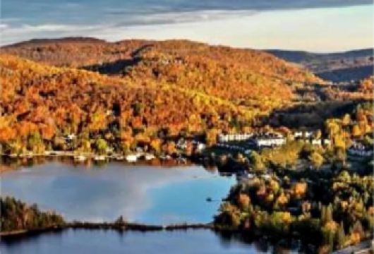 加拿大蒙特利尔老城一日游【中文包车/景点随心选】【尊享一对一高端行程定制，豪华包车专属礼遇，专业旅行顾问24小时恭候垂询。】