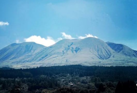 日本九州-熊本往返-阿苏山-草千里-高千穂峡 领略活火山风采【专业行程定制，精选热门景点，高效游玩不走回头路，贴心服务保障，轻松】