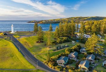 悉尼卧龙岗+凯阿玛一日游【中文司导+市区多站点免费接送】【[日游推荐]全新出片线路，多班期发团，悉尼市区定点免费接送！纯玩无购物，性价比之选！】