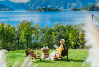 昆明出发抚仙湖包车【禄冲风景区+红沙滩+月亮湾湿地公园一日】【一对一包车，随走随停，时间自由】