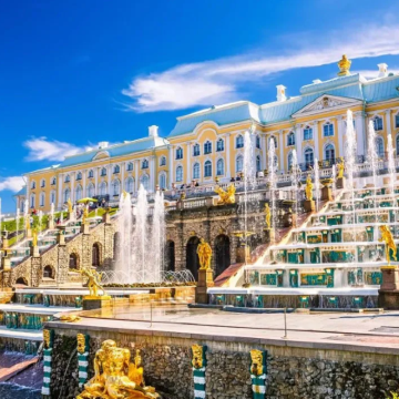 俄罗斯圣彼得堡彼得霍夫宫+东宫+涅瓦河一日游【中文专车】