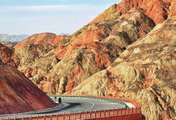兰州水墨丹霞旅游景区一日游【包车游 /上门接送/人与自然】【水墨丹霞】