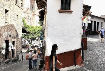 墨西哥墨西哥城市区网红景点打卡宪法广场等-包车一日游【精选热门景点，高效游玩不走回头路，深度了解文化内涵，贴心服务保障，轻松享受旅程，性价比超高的旅行。】