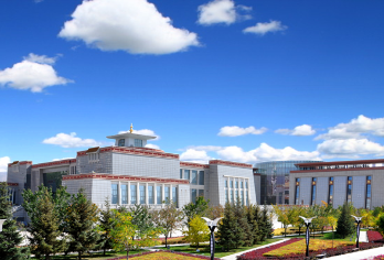 西宁+藏文化博物馆+高原野生动物园1日【|无套路|真纯玩|】【私密/自由/猎新/慢节奏，早晨出发时间晚，景区游览时间充足，旅途行程自由，给您一天深度休闲体验之旅。】