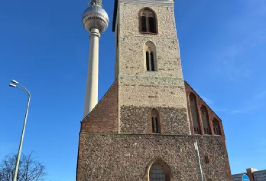 柏林古今双赏·市区地标+孔雀岛包车一日游【兼顾人文历史、城市观景与自然休闲，一日体验双重风情】