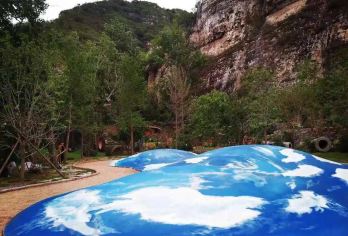 北京幽岚山·童话森林包车一日游【亲子游遛娃圣地/上门接送】【幽岚山快活林，一个藏在青山绿水中的童话世界，亲子游童趣无限！】