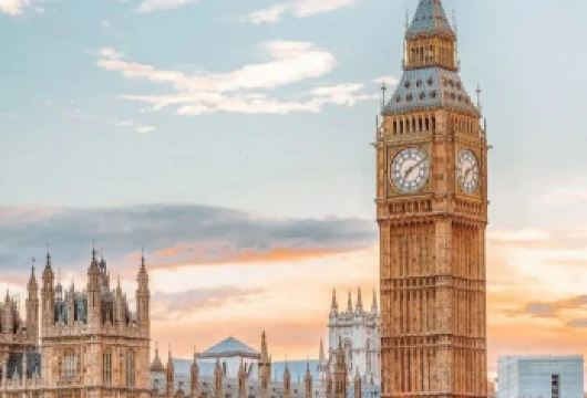 伦敦西敏寺|白金汉宫|大英博物馆【中文包车经典路线一日游】【皇家风范×艺术殿堂×泰晤士河 穿越千年历史，打卡地标，感受英伦皇家与艺术的碰撞！】