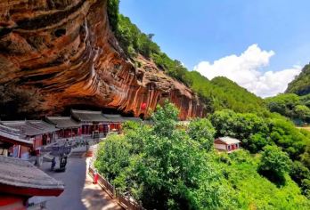 麦积山石窟+仙人崖一日游【导游全程讲解|上门接送|门票全含】【小车出行：精品小团，告别拥挤，舒适体验】