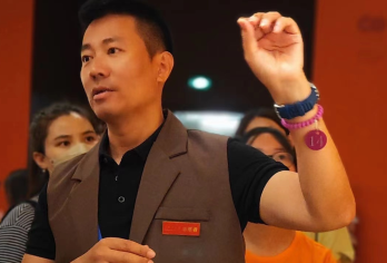 北京首都博物馆10人团含票【不满意*全额退】3H私家导游讲解【[精品10人小团]拒绝人山人海，精品团让您尽享旅行的宁静和惬意】