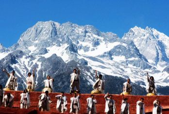 丽江玉龙雪山景区【云杉坪+蓝月谷+印象丽江】一日游/可选日照【品质线路，旅游套餐玉龙雪山云杉坪小索道一日游，用车无缝接送、为您带来舒适的旅行体验。】