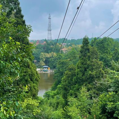 河南信阳鸡公山风景区+波尔登森林公园一日游可英文服务