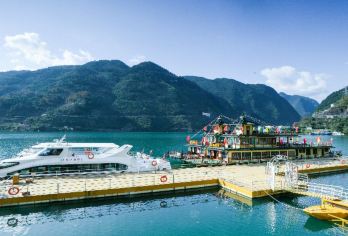 【重庆-乌江画廊+蚩尤九黎城一日游】（可选英文导游）【专车服务，上门接送，纯玩。】