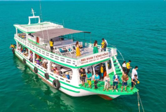 富国岛+甘吉岛+指甲岛+云退岛一日【浮潜＆钓鱼+导游+午餐】【享受钓鱼和浮潜冒险之旅，并提供接送服务】