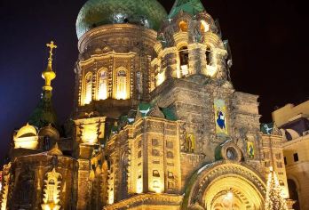 哈尔滨中华巴洛克+圣索菲亚大教堂+斯大林公园一日深度游【[温暖护航] 暖车等候，车接车送，彻底告别户外苦等，司导熟悉路况与景点，提供地道讲解和攻略】