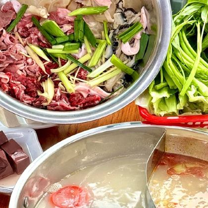 广西柳州：龙潭公园—马鞍山公园—窑埠古镇|中英导游|定制包车