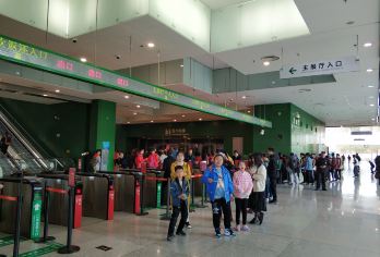 中国北京科技馆一日游（主展馆+儿童乐园+球幕影院）一日游【（主展厅+儿童乐园+球幕影院）融合了科普教育、沉浸式体验和亲子互动，适合家庭与科技爱好者.】