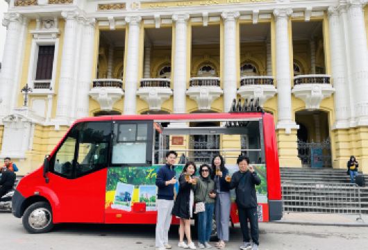 河内**精酿啤酒巴士：观光城市之旅【在整个旅程中享受喝啤酒的乐趣——只有我们才能提供的独特体验 探索河内市丰富的历史旅游景点 乘坐典型的迷你巴士，欣赏繁华街道的不同景色，享受新体验】