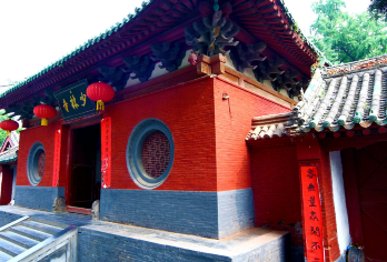 中国河南郑州少林寺一日游【少林寺位于登封天地之中历史建筑群，2010年被联合国教科文组织列入《世界遗产名录》】