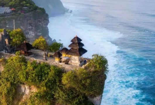 巴厘岛纯玩一日游【情人崖|悬崖公路|网红海滩|金巴兰日落】【中文司机服务：全程专业中文司机陪同，沟通无障碍，深度游览巴厘岛景点美景。】