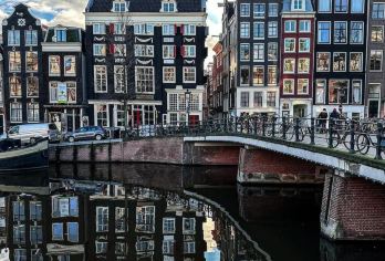 荷兰阿姆斯特丹-鹿特丹-海牙-环线私家包车行-中文【精选热门景点，高效游玩不走回头路，深度了解文化内涵，贴心服务保障，轻松享受旅程，性价比超高的旅行。】